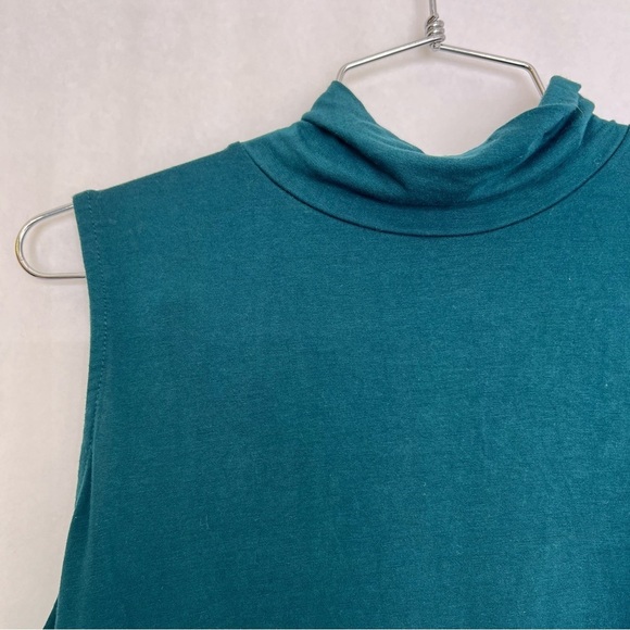 5/$25 GNW large sleeve movk turtle neck top - Picture 2 of 4